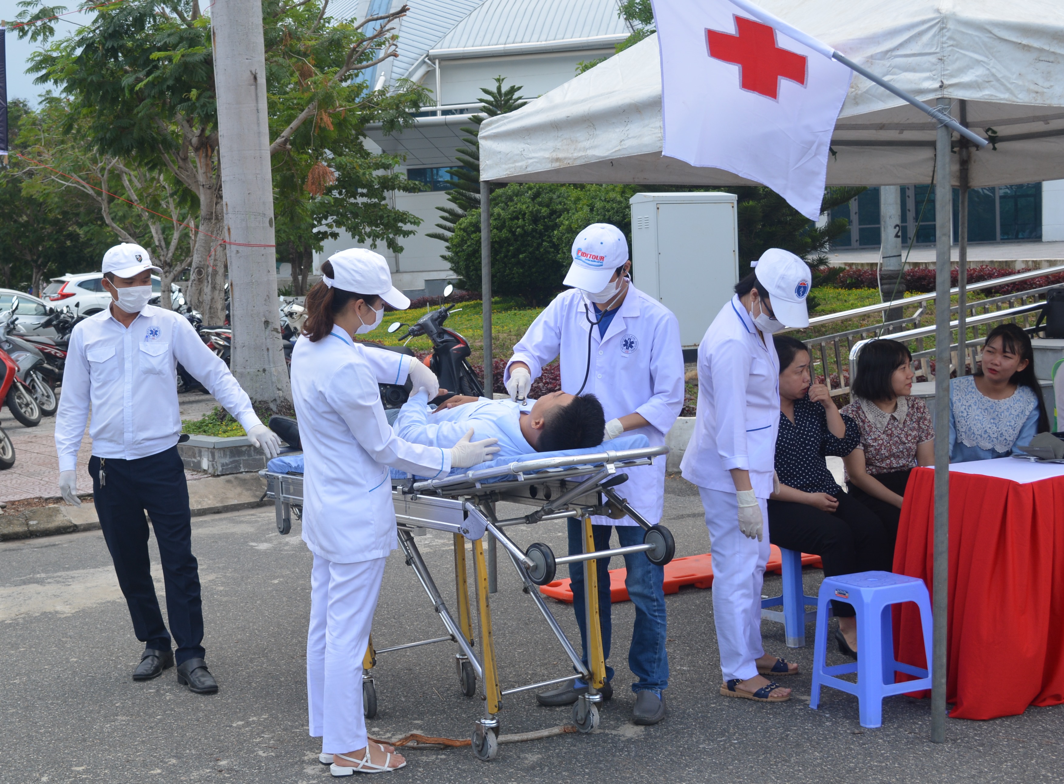 Đà Nẵng diễn tập ứng phó sự cố bức xạ, hạt nhân cấp thành phố